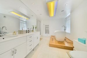 Photo 19- click for photo gallery